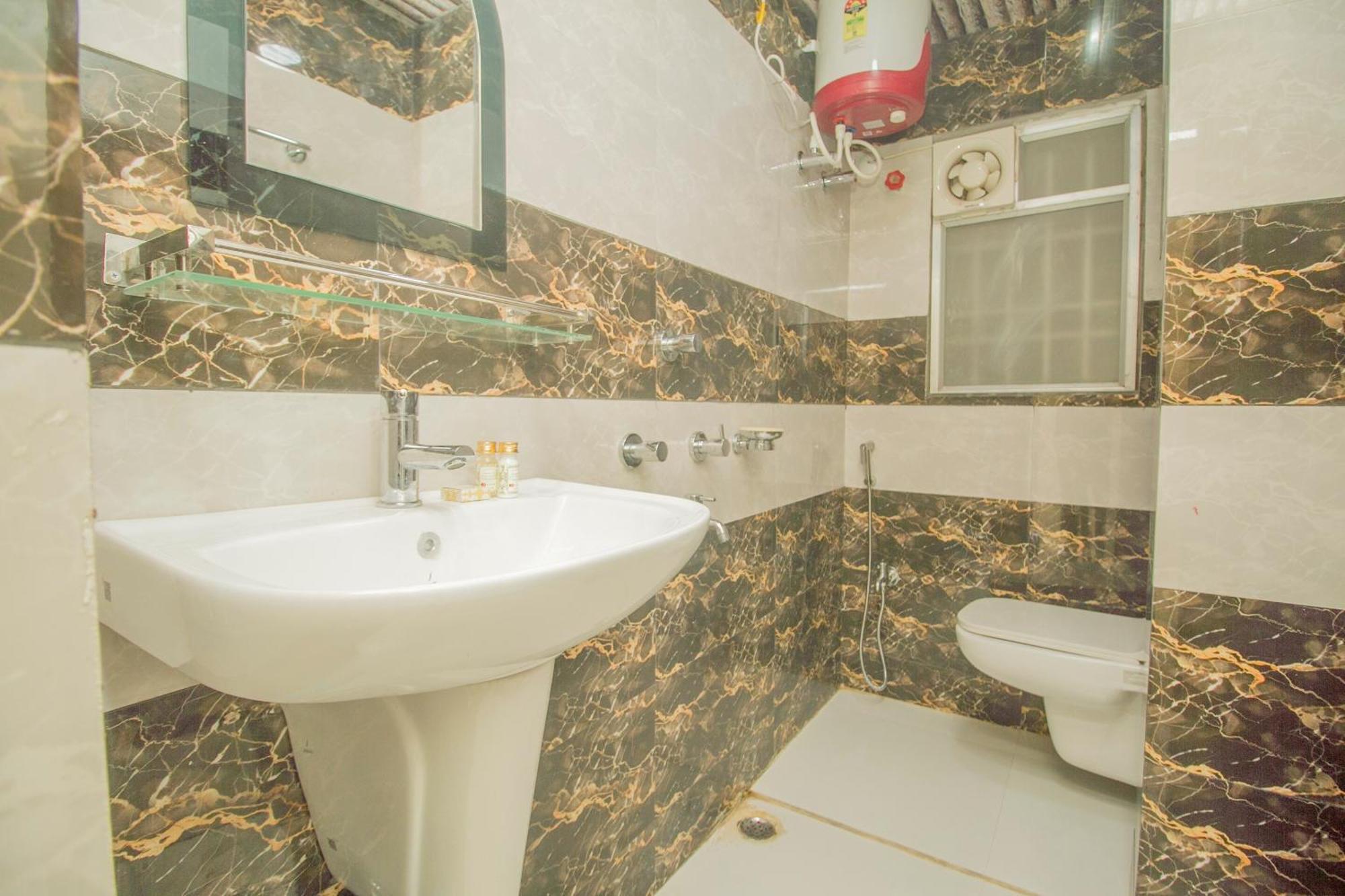 Capital O Stay In Koch Bihar Екстер'єр фото