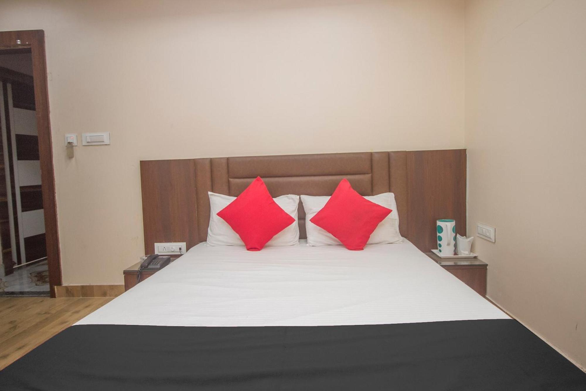 Capital O Stay In Koch Bihar Екстер'єр фото